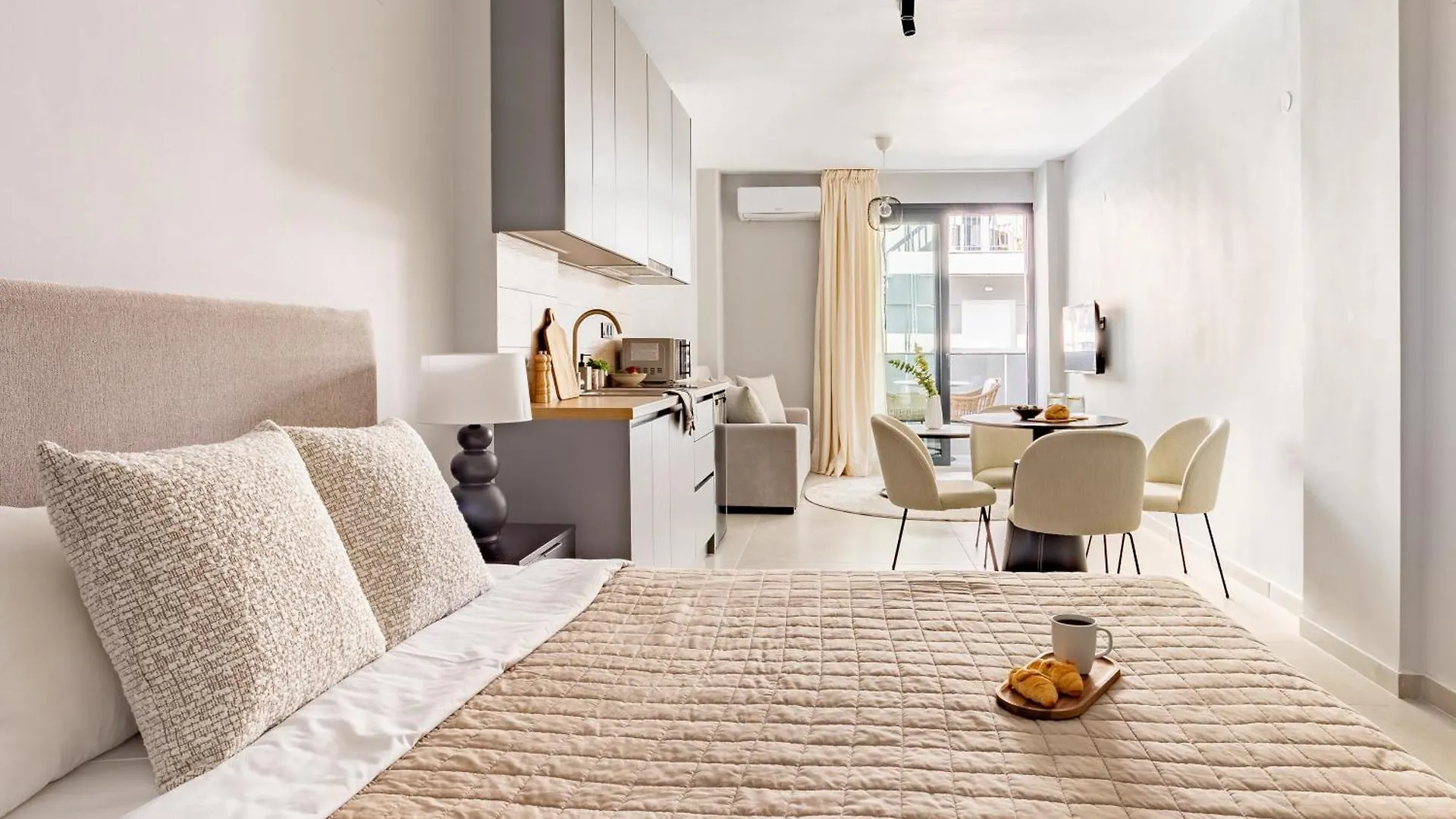 Sanders Tower Centre Thessaloniki Apartment